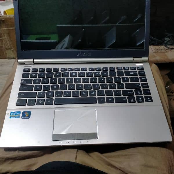 Glossy Machine Asus Core i7 2nd Gen 320GB Hard With Warranty 7