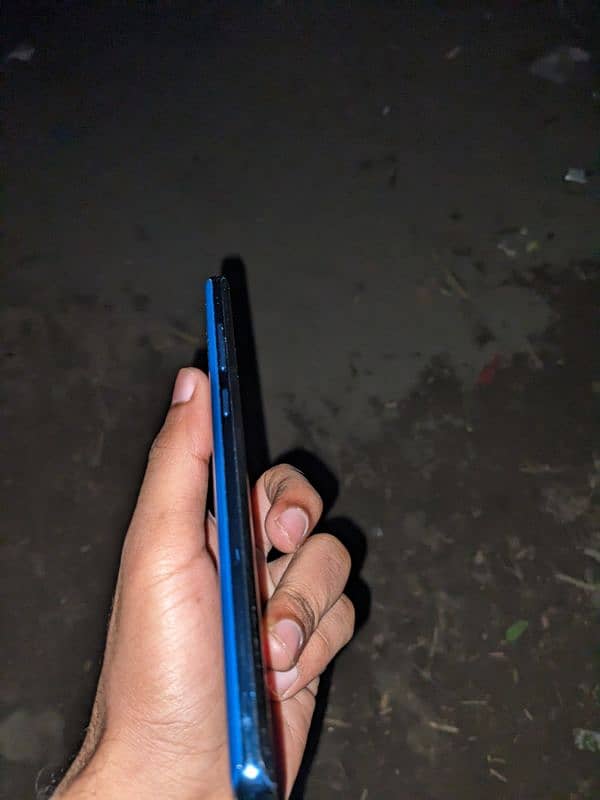 Samsung Galaxy note 8 for sell minor dot or 1 line 2