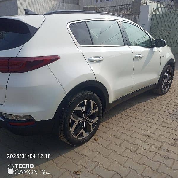 KIA Sportage 2022 7