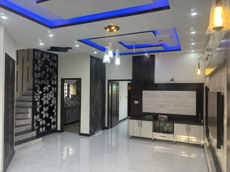 DHA RAHBAR ULTRA MODREN OUT CLASS BRAND NEW HOUSE IS UP FOR SALE 8