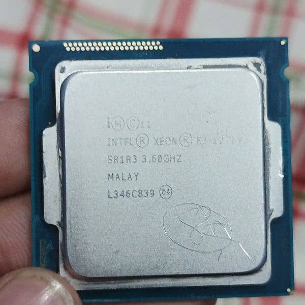 Intel Xeon E3 1271 V3 ( Core i7 4th gen equivalent ) 1