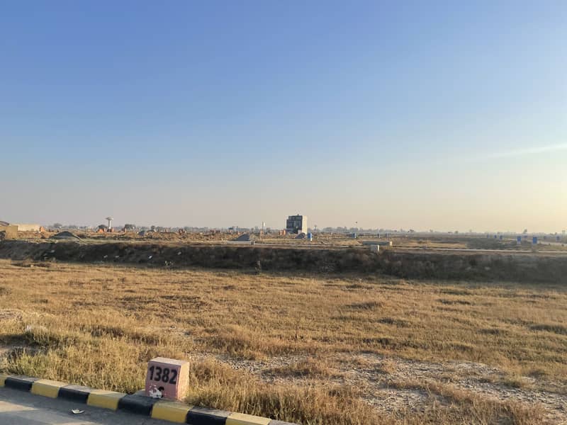 10 Marla Plot for Sale in BB Block, LDA City Lahore Near Lahore Ring Road 4