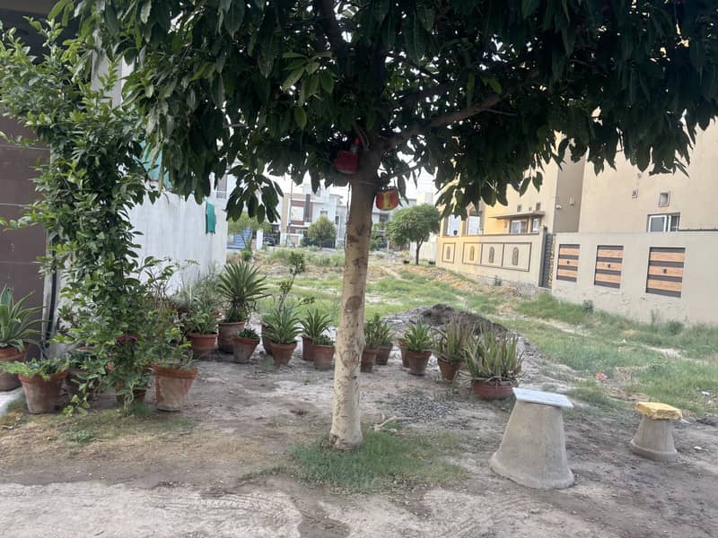 DHA RAHBAR 5 MARLA SAMI CORNER PLOT NEAR TO MAIN ROAD IS AVAILABLE FOR SALE 2