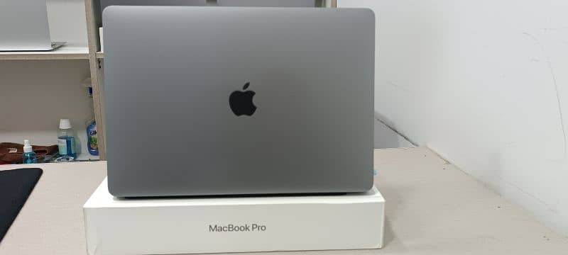 Apple MacBook Pro M1 2020 13" Touchbar Like New condition 7