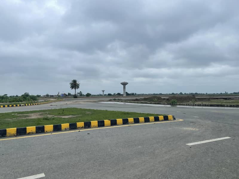 1 Kanal Plot For Sale In LDA City Lahore Block E, 75ft Road Frontage 1