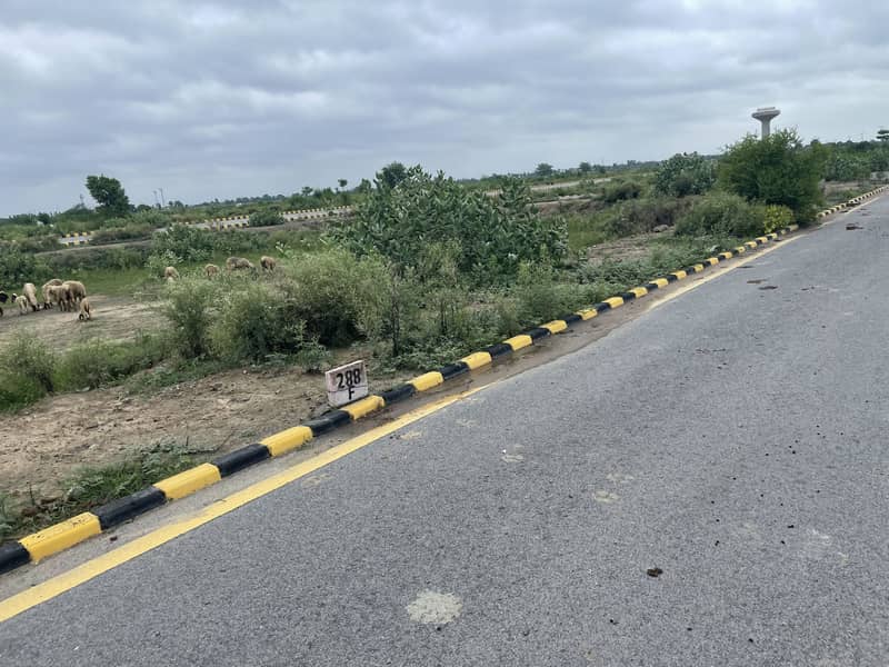 1 Kanal Plot For Sale In LDA City Lahore Block E, 75ft Road Frontage 2