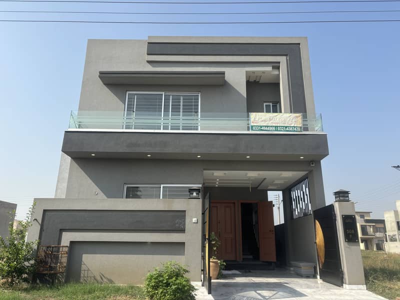 DHA RAHBAR MODERN STYLE SOLID CONSTRUCTION BEAUTIFUL HOUSE AVAILABLE FOR SALE 38