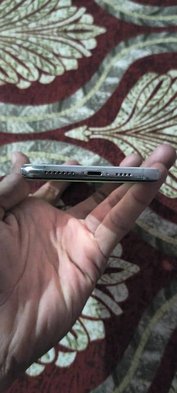 I phone xsmax 64gb /Full Box ka sath Non Pta Lush condition health 80 4