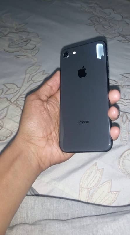 iphone 8( 03172042084 6