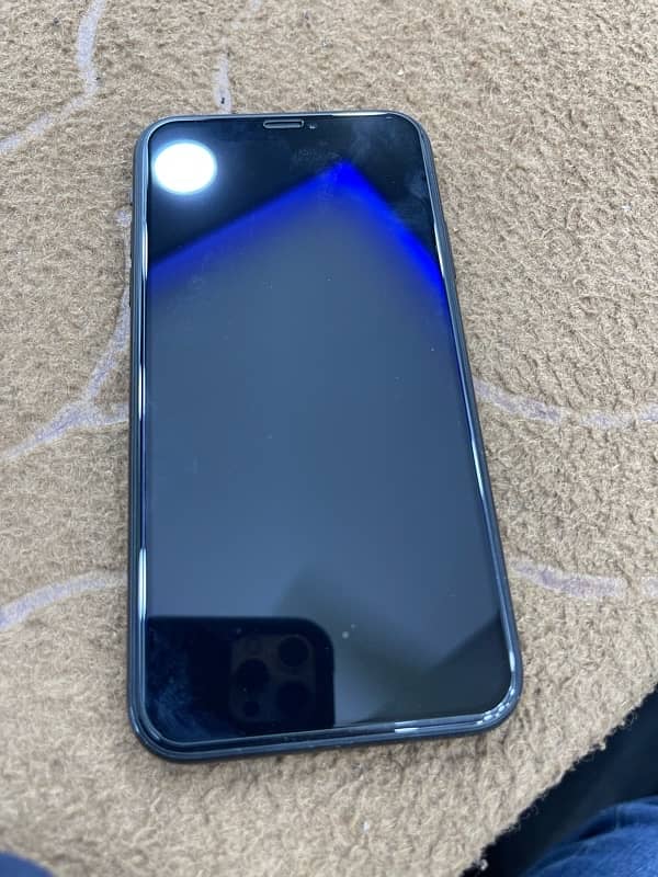 iphone xr 64gb battry health 79 all ok 0