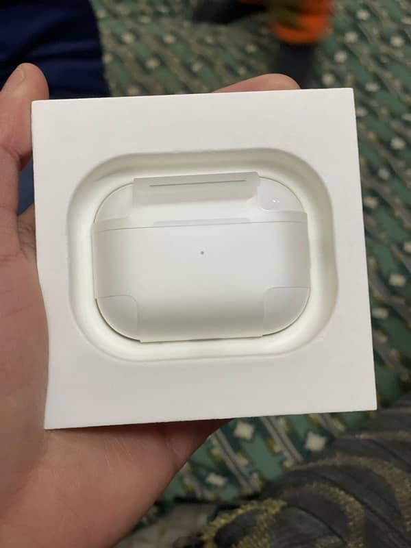 Apple Air Pods Pro 2 (2nd Generation) 0