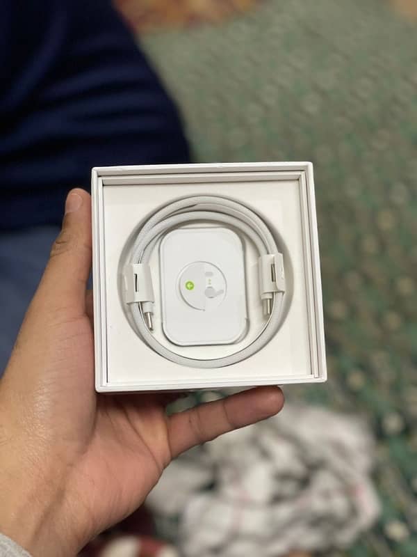 Apple Air Pods Pro 2 (2nd Generation) 6