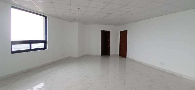 Corporate Offices Available On Rent At Affordable Price In Gulberg Lahore 2