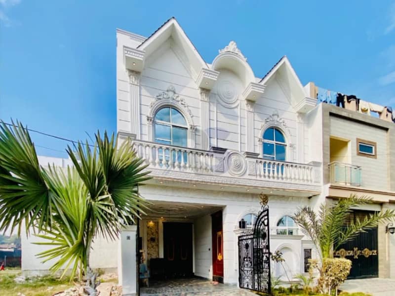 5 Marla Stunning House available for sale in SJ Garden Lahore 19