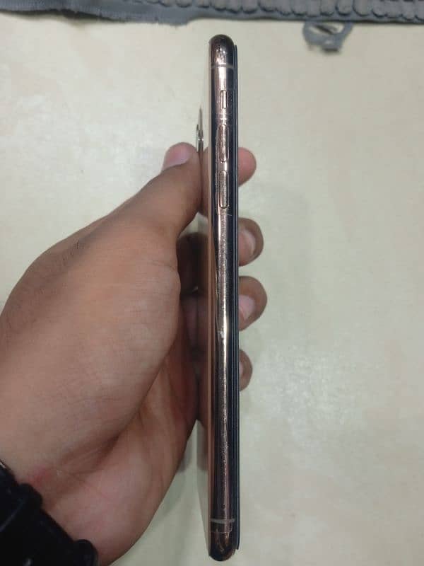 iphone 11 pro max non PTA(factory) 3