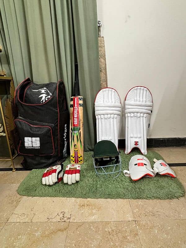 Gray Nicolls complete hard ball kit 0