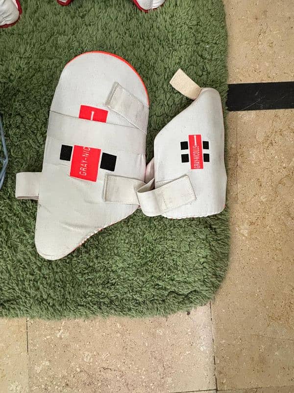 Gray Nicolls complete hard ball kit 4