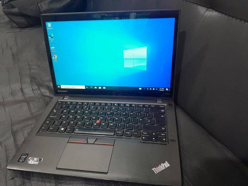 Touchscreen Core i7 5th Gen 8/256 SSD Lenovo Laptop 0