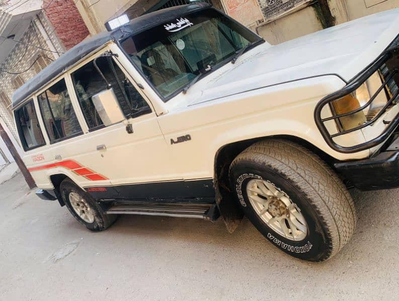 Mitsubishi Pajero 1989 1