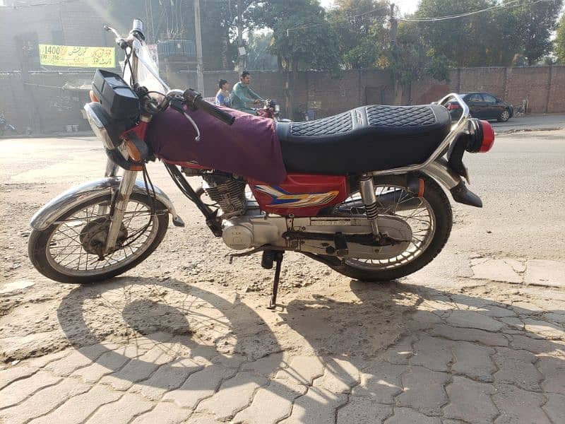 HONDA BIKE 125 4