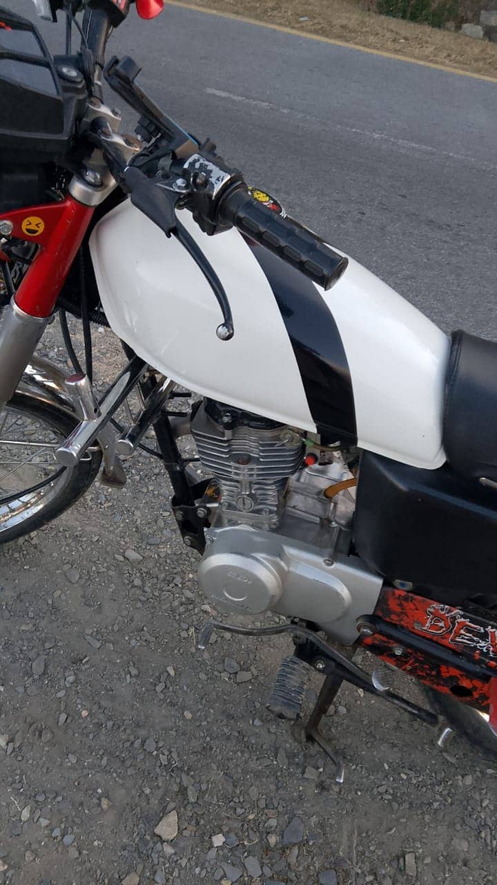 Honda CG 125 2007 4