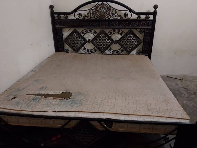 bed with mattress and dressing table only 15000 2