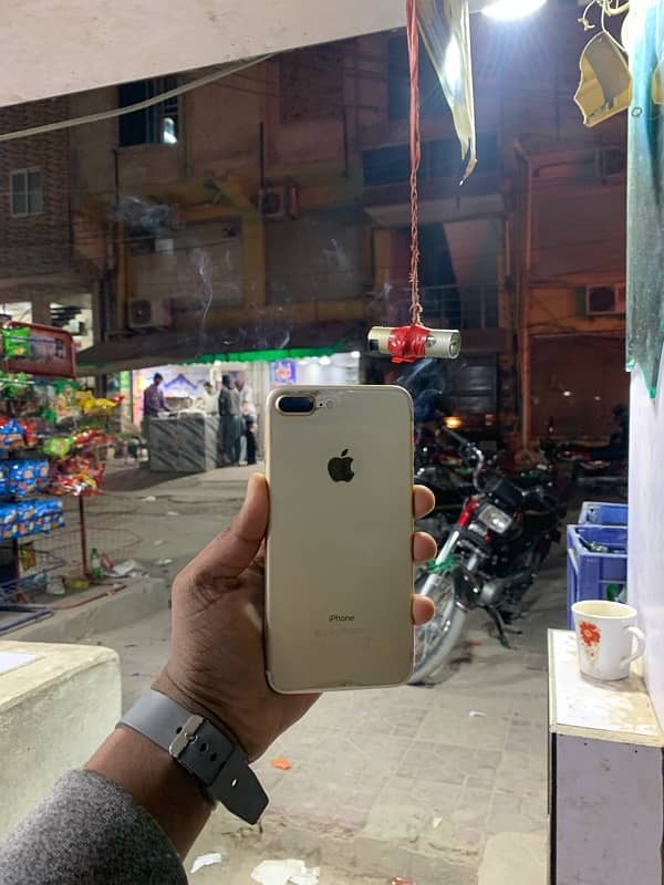 Iphone 7 plus pta 0