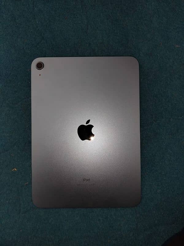 ipad gen 10 64 gb 3 days used 3