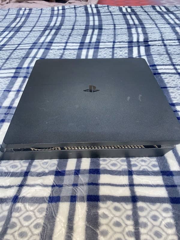 ps4 slim 1TB storage 1