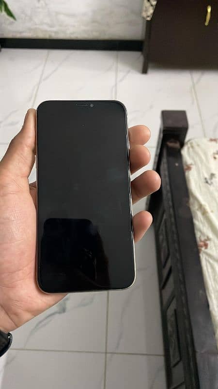 iphone x & iphone 12 for sale 3