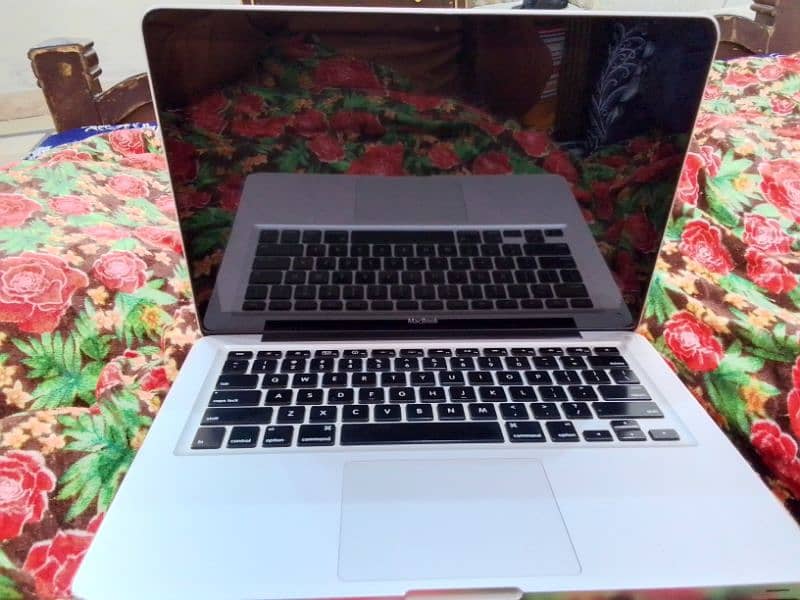 MACBook 2008 0