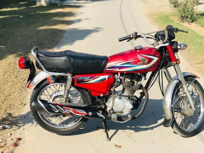 Honda CG 125 good condition (0/3/7/0/4/2/0/1/8/2/6 1