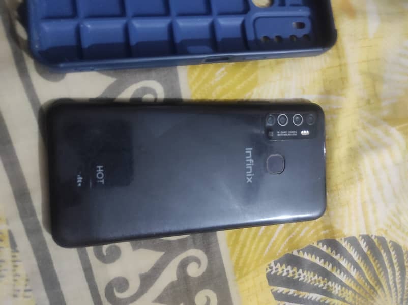 infinix hot 8 pro 4gb 64 gb all okmobile condition only 4