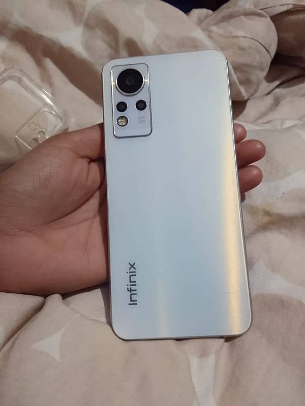 Infinix note 11 6 GB all ok 8