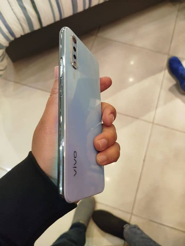 vivo s1 6 128 5