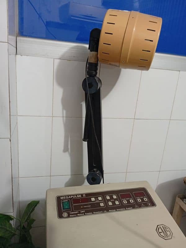 Shortwave diathermy megaplus 2 london  model 1