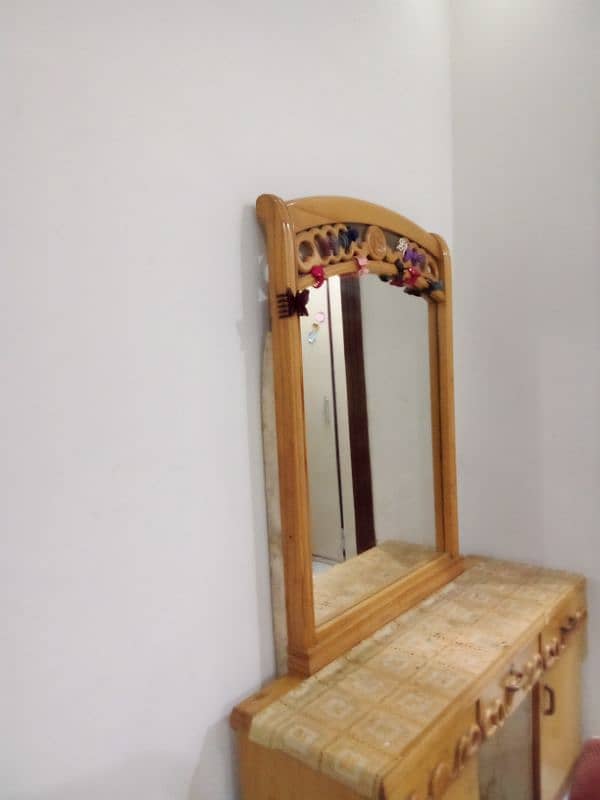 Hair dresser table Mirror 2