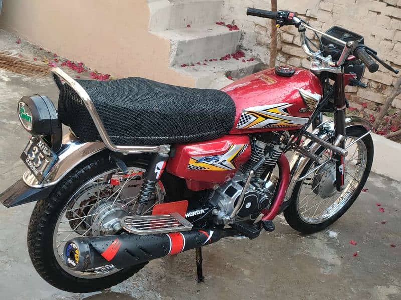 Honda CG 125 2023 Model 3