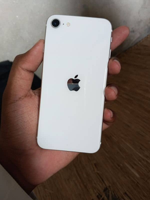 iphone SE 2020 PTA Approved Urgent SALE 5