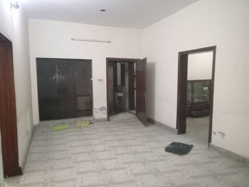 7 Marla Ground Portion Available For Rent (Near Doli Shadi Hall) 4