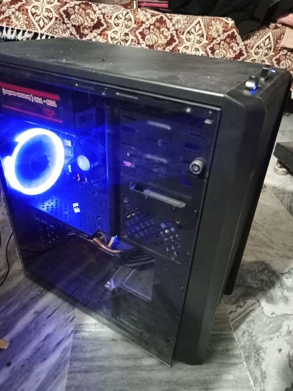 Gaming PC with Thunder Elite casing i5 6th gen Rx 580 3