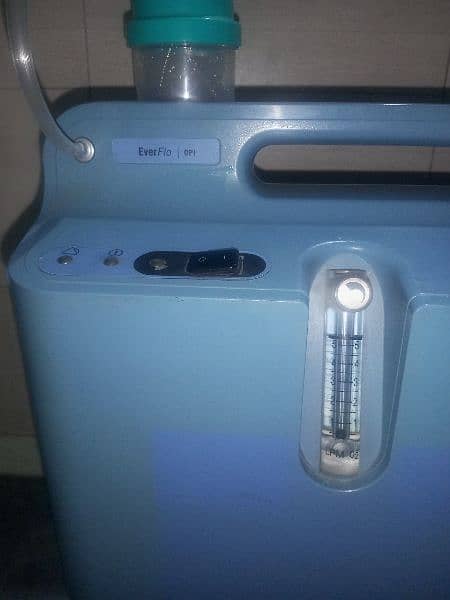 Used Phillips Oxygen Machine, 5 Liter 2