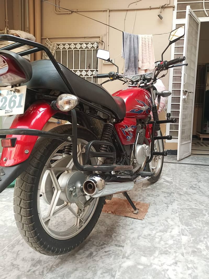 Suzuki GS 150 SE 2022 2