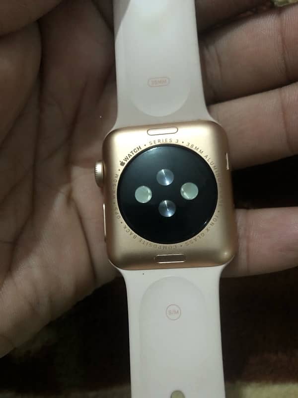 apple  Watch  series 3    38mm 1