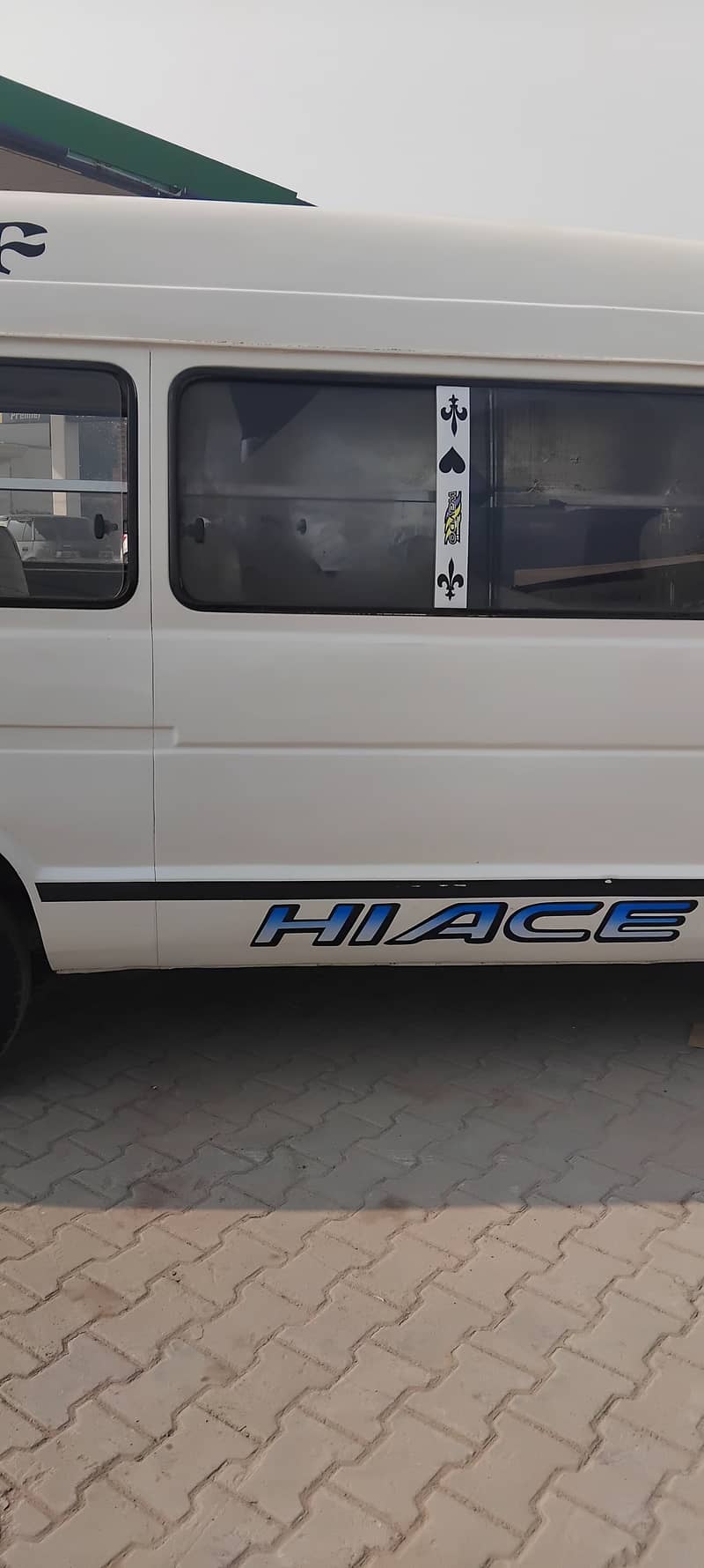 toyota hiace 4