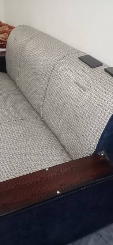 5 and 6 seator sofa for sale 0