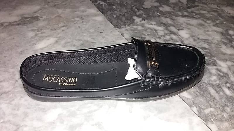 Brand New BATA MOCASSINOS 2