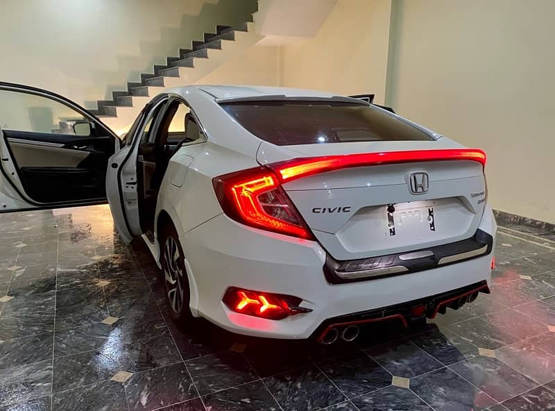 Honda Civic VTi Oriel Prosmatec 2018 Rs-53 lac 5