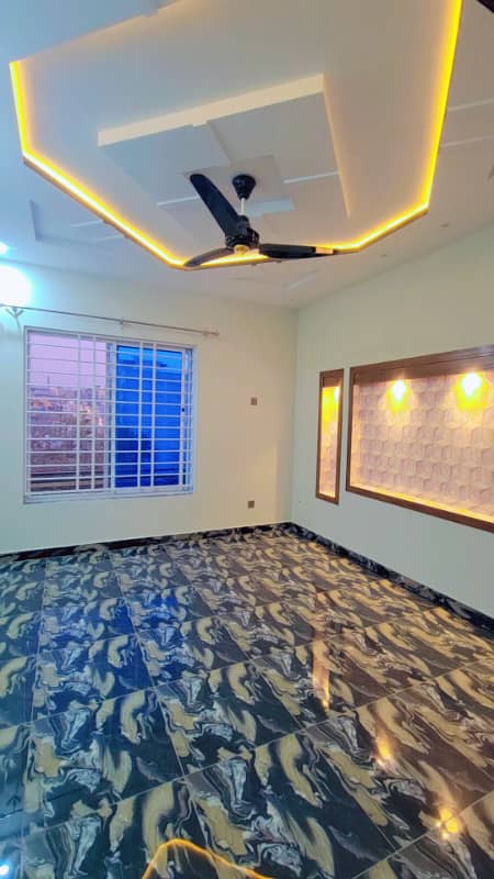 7 Marla Good place very beautiful hot location house for sale in CBR Town Islamabad 10