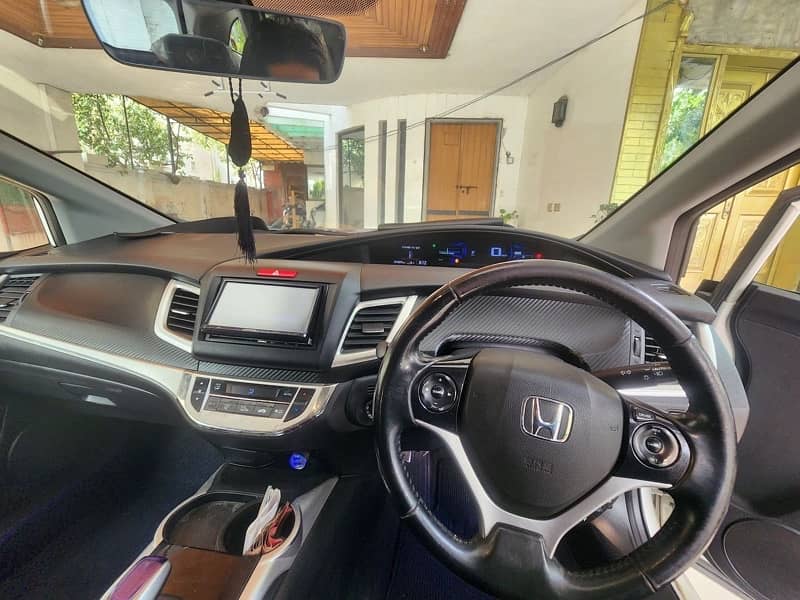 Honda Jade Hybrid 2018 7 seater Luxury CR-V / BR V sienna 2